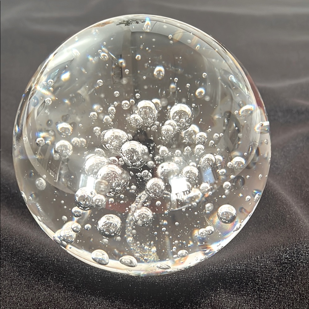 Elegant Clear Glass Paperweight with Bubbles inside